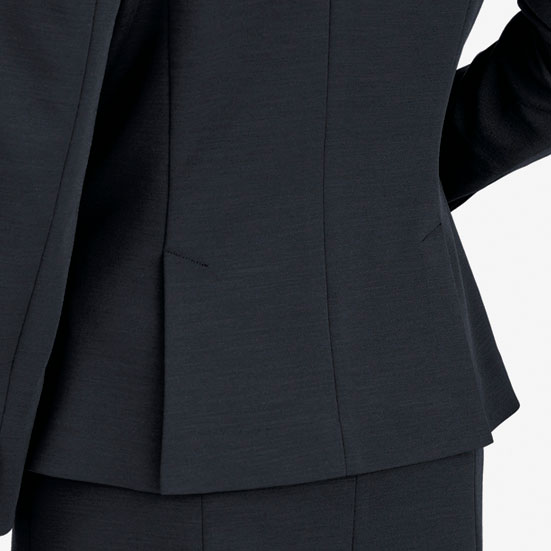 ���g���̃T�C�h�x���c