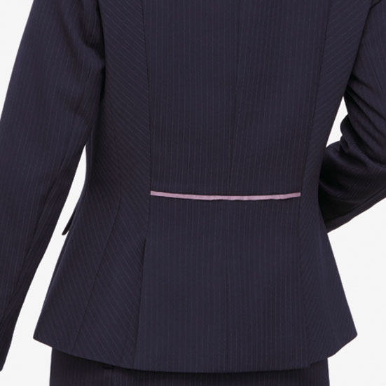 ���g���̃T�C�h�x���c���p�C�s���O